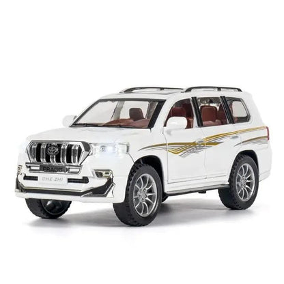 Scale Exclusive Alloy Metal Pull Back Die-cast Car Model with Sound Light Mini Auto Toy for Kids Metal Model Toy Car with Sound and Light (1:24 NISS-an GTR R34 -White)