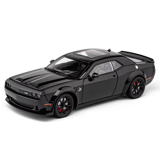 Dodge Challenger SRT Hellcat 1:24 diecast scale model car